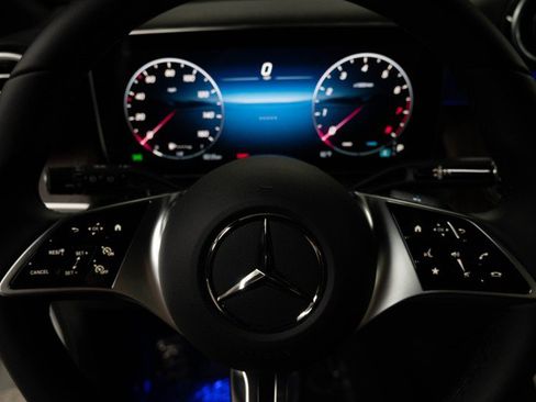 New 2026 Mercedes-Benz GLC 300 image 19