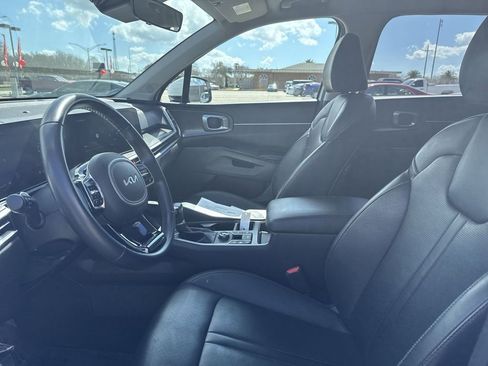 Used 2024 Kia Sorento S image 13