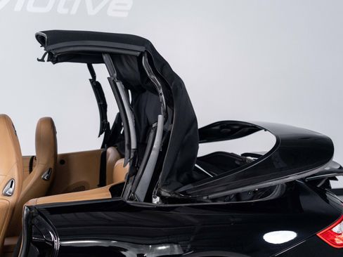 Used 2006 Porsche 911 Carrera RWD image 19