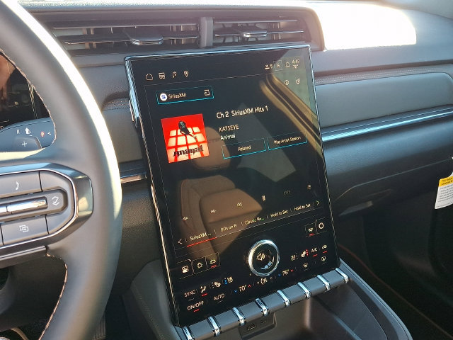 New 2027 GMC Terrain AT4 w/ Convenience Package III AWD/4WD image 13