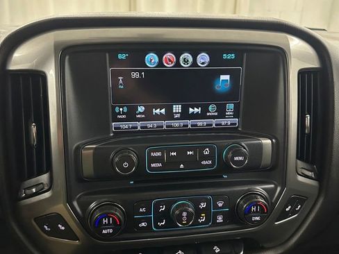 Used 2018 Chevrolet Silverado 1500 LT w/ All Star Edition image 18