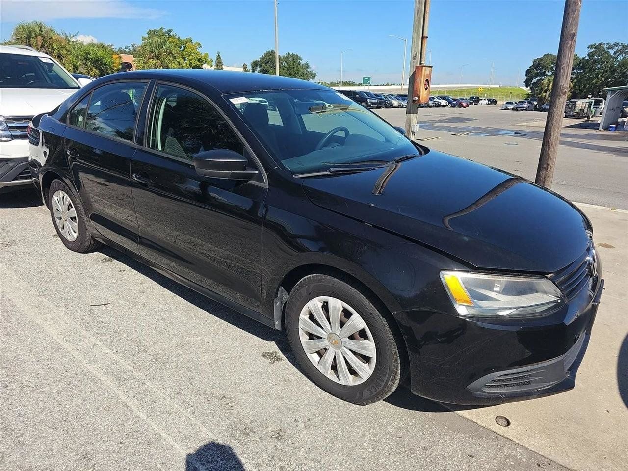 Used 2013 Volkswagen Jetta Sedan FWD image 3