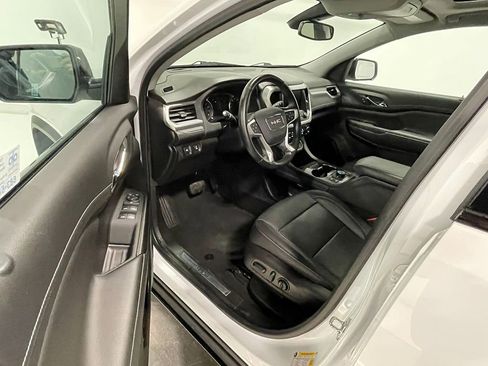 Used 2022 GMC Acadia SLT w/ Elevation Edition image 3