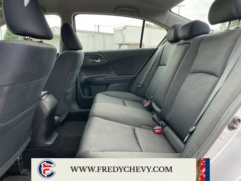 Used 2015 Honda Accord LX image 19