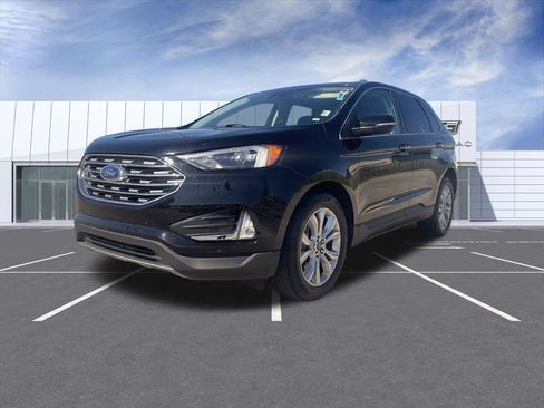 Used 2024 Ford Edge Titanium AWD/4WD image 4