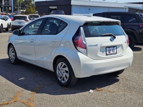 Used 2015 Toyota Prius C Three FWD image 5