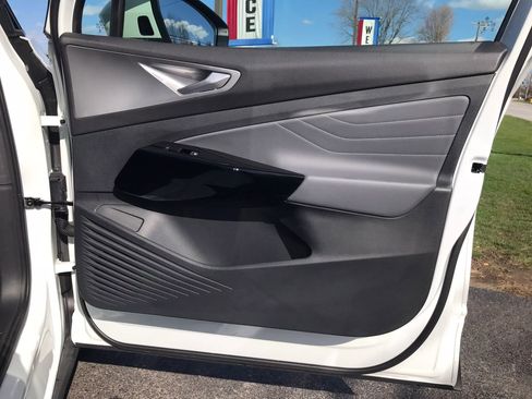 Used 2023 Volkswagen ID.4 Pro S image 46