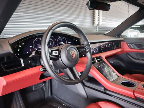 Certified 2024 Porsche Taycan image 4