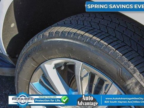 Used 2021 Chevrolet Tahoe High Country AWD/4WD image 11