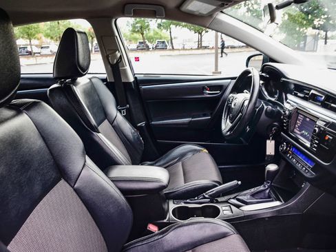 Used 2015 Toyota Corolla S image 20