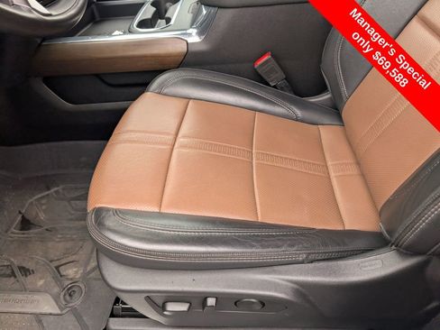 Used 2024 Chevrolet Silverado 3500 High Country w/ High Country Premium Package AWD/4WD image 23