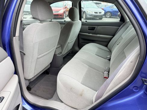 Used 2003 Ford Taurus SE FWD image 5