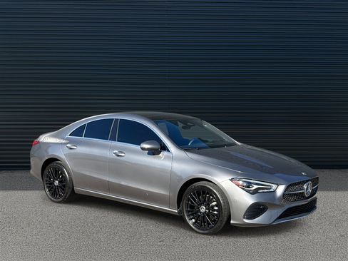 Used 2024 Mercedes-Benz CLA 250 4MATIC image 9