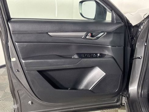 Used 2019 MAZDA CX-5 Touring image 10