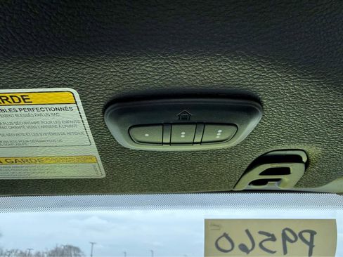 Used 2023 Jeep Gladiator Sport image 30