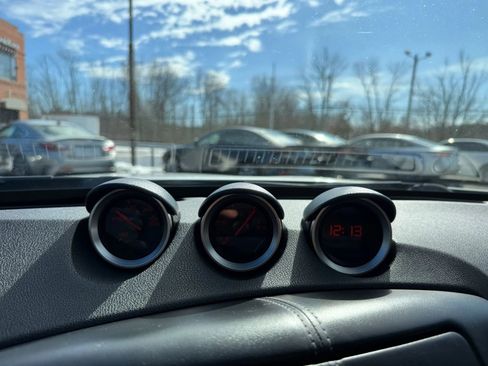 Used 2014 Nissan 370Z Coupe image 17