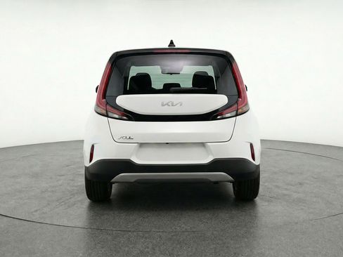 Used 2025 Kia Soul LX w/ LX Technology Package image 6