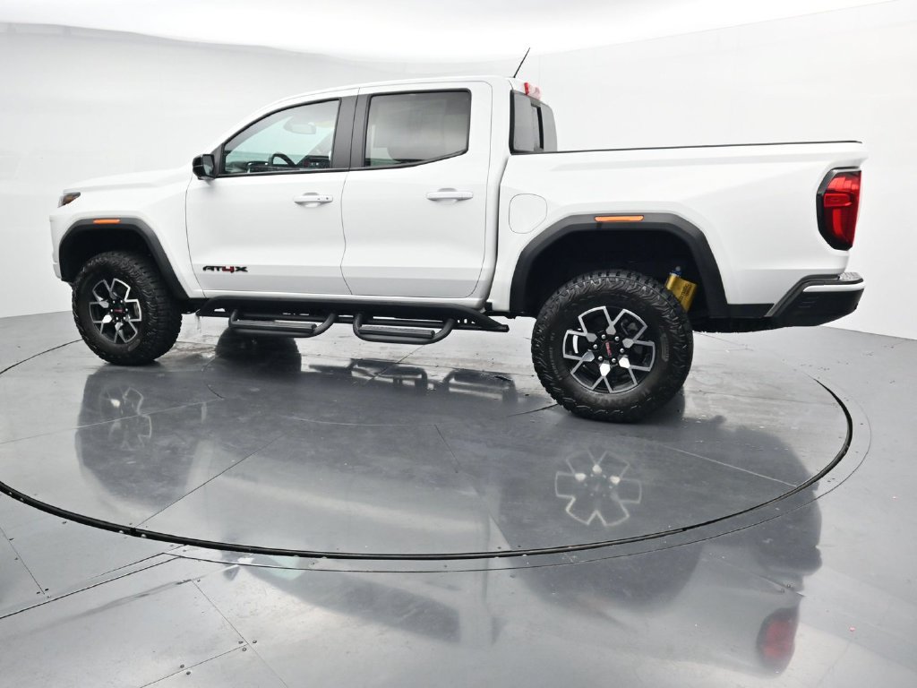 Used 2024 GMC Canyon AT4X AWD/4WD image 5