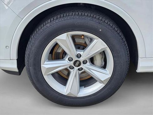 Used 2021 Audi Q7 2.0T Premium w/ Convenience Package image 23