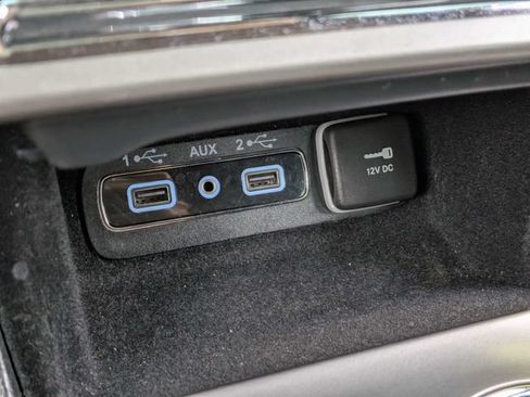Used 2021 Jeep Grand Cherokee Laredo X RWD image 23