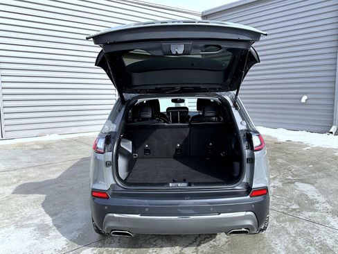 Used 2019 Jeep Cherokee Limited image 22