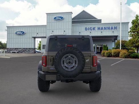 New 2025 Ford Bronco Outer Banks w/ Sasquatch Package image 6