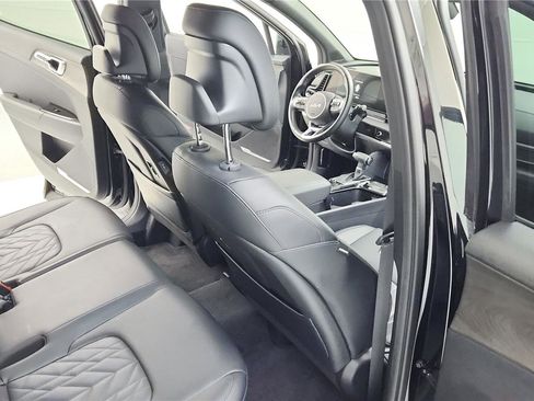 Used 2023 Kia Sportage X-Line image 32