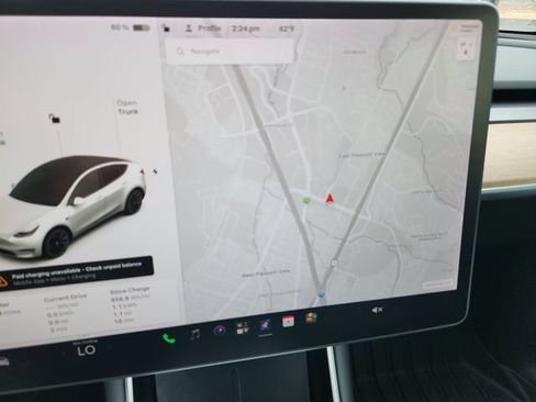 Used 2021 Tesla Model Y Long Range AWD/4WD image 25