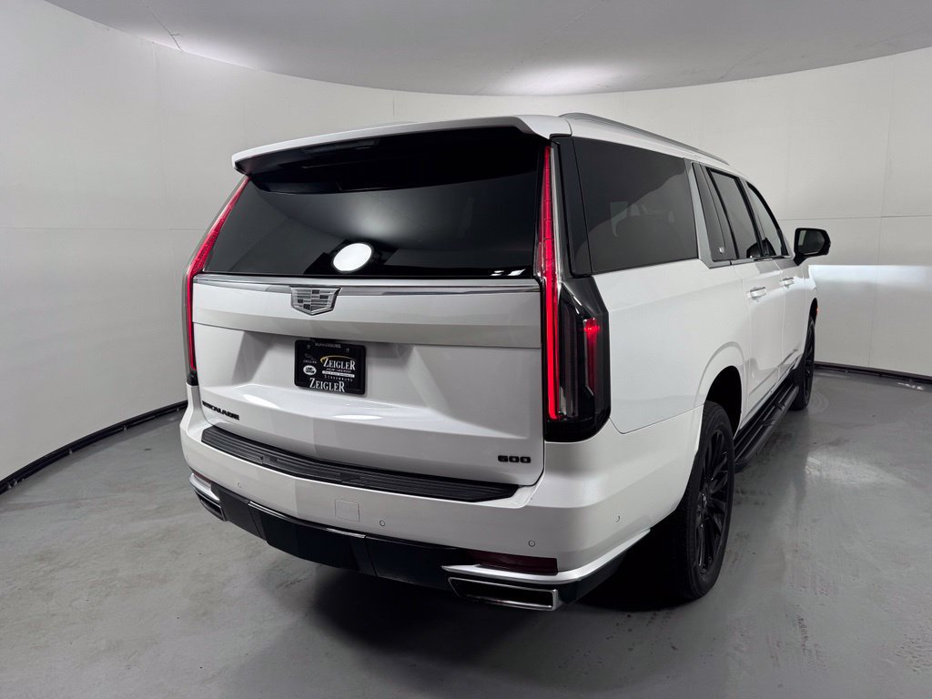 Used 2024 Cadillac Escalade ESV Premium Luxury AWD/4WD image 5