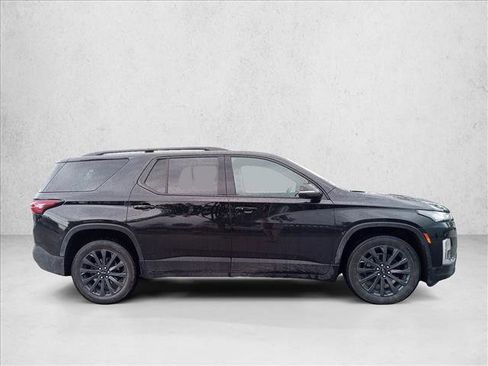 Used 2023 Chevrolet Traverse RS AWD/4WD image 3