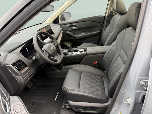 New 2026 Nissan Rogue Platinum w/ Platinum Premium Package AWD/4WD image 13