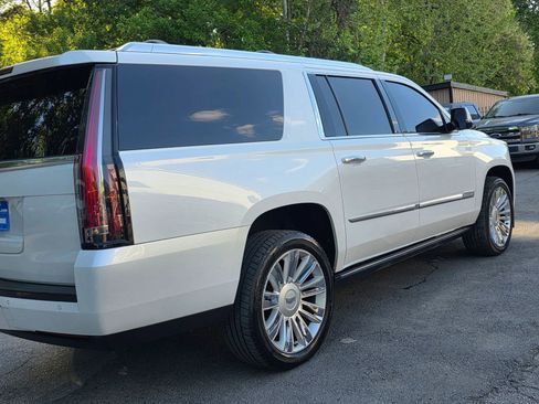 Used 2016 Cadillac Escalade ESV Platinum image 39