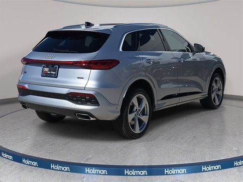 New 2025 Audi Q5 Premium Plus image 3
