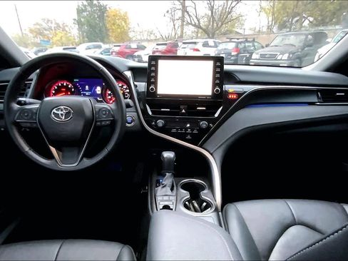 Used 2024 Toyota Camry XSE image 14