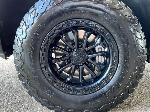 Used 2022 Chevrolet Silverado 1500 LT Trail Boss w/ LT Trail Boss Premium Package image 23