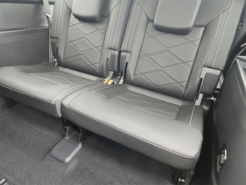 New 2026 Volkswagen Atlas SE image 22