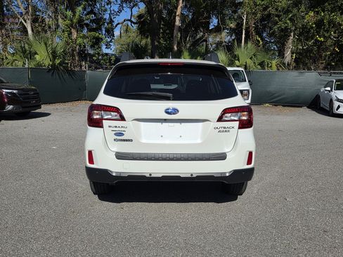 Used 2017 Subaru Outback 2.5i Limited image 4