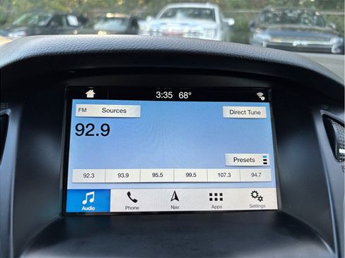 Used 2018 Ford Focus SEL image 21