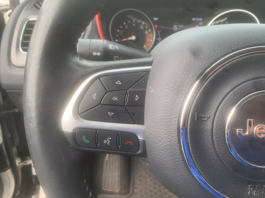 Used 2019 Jeep Compass Trailhawk AWD/4WD image 15