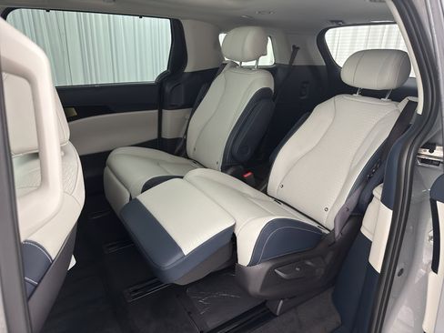 New 2026 Kia Carnival SX Prestige image 14