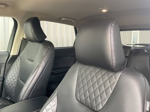 Used 2024 Ford Edge Titanium w/ Equipment Group 301A image 9