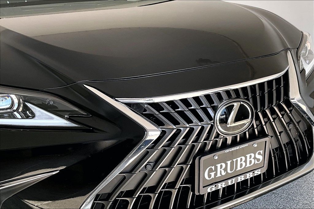Used 2025 Lexus ES 300h w/ Premium Package FWD image 34