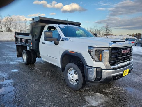 New 2026 GMC Sierra 3500 Pro w/ Convenience Package image 9