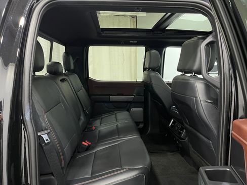 Used 2021 Ford F150 Lariat w/ Equipment Group 502A High AWD/4WD image 29