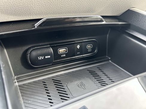 Certified 2025 Kia Sportage EX image 27