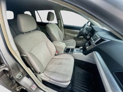 Used 2014 Subaru Outback 2.5i AWD/4WD image 25