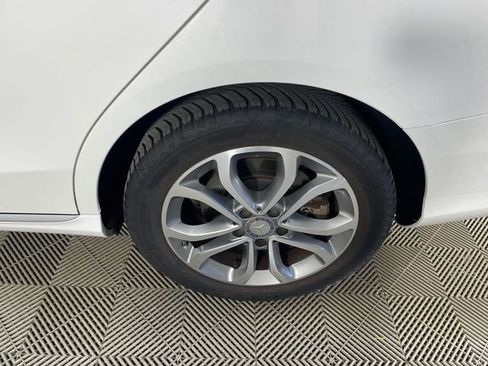 Used 2015 Mercedes-Benz C 300 4MATIC Sedan image 21