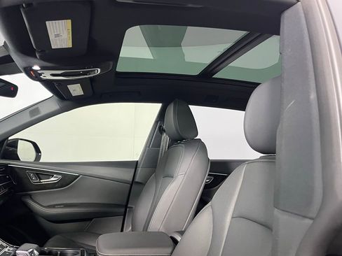 Used 2024 Audi Q8 Premium Plus w/ Premium Plus Package image 23