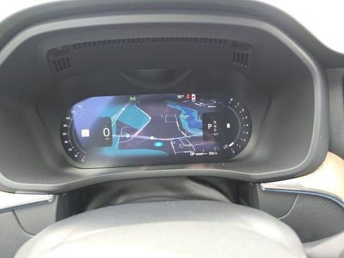 New 2026 Volvo XC60 B5 Plus w/ Climate Package AWD/4WD image 30