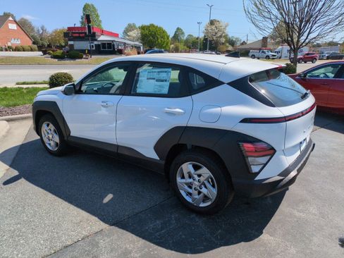 New 2026 Hyundai Kona SE FWD image 6